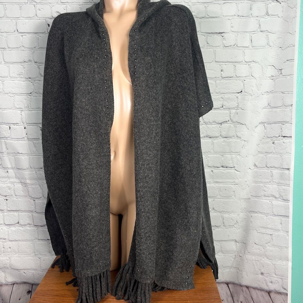 WHBM Heather Grey Wool Whitchy Core Studded Fringe Hooded Ruana Poncho